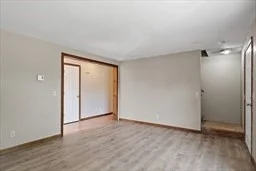 2 bed, 1 bath apartment for rent at 29 Wildwood Ave Unit 1, Webster Square — photo 4 of 13