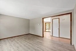 2 bed, 1 bath apartment for rent at 29 Wildwood Ave Unit 1, Webster Square — photo 5 of 13