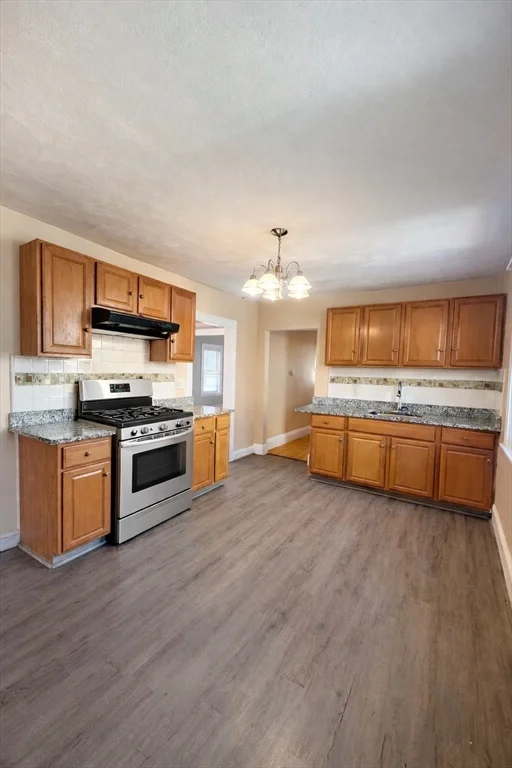 4 bed, 2 bath apartment for rent at 29 Wilson Ave Unit 2, Malden — photo 6 of 15