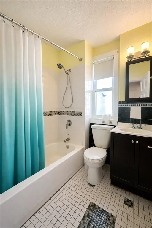 4 bed, 2 bath apartment for rent at 29 Wilson Ave Unit 2, Malden — photo 11 of 15