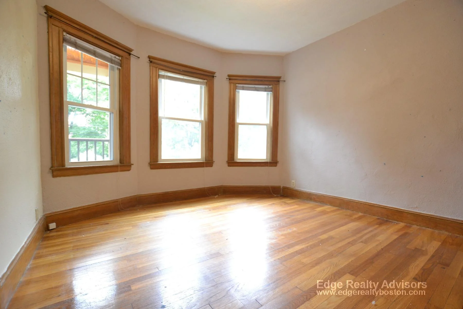 3 bed, 1 bath apartment for rent at 29 Wilson Park Unit 1, Brighton — photo 5 of 10
