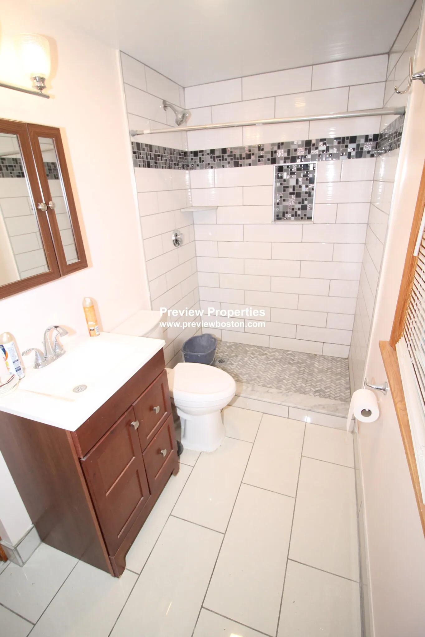 4 bed, 2 bath apartment for rent at 29 Wilson Park Unit 3P, Brighton — photo 4 of 15