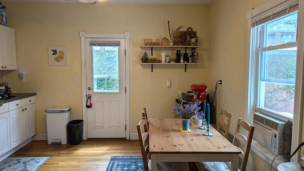 1 bed, 1 bath apartment for rent at 29 Winslow Ave Unit 2, Davis Square — photo 5 of 9
