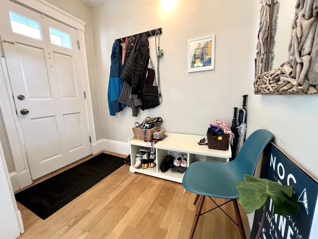 2 bed, 1 bath apartment for rent at 29 Wood St Unit 1, Neighborhood Nine — photo 4 of 22