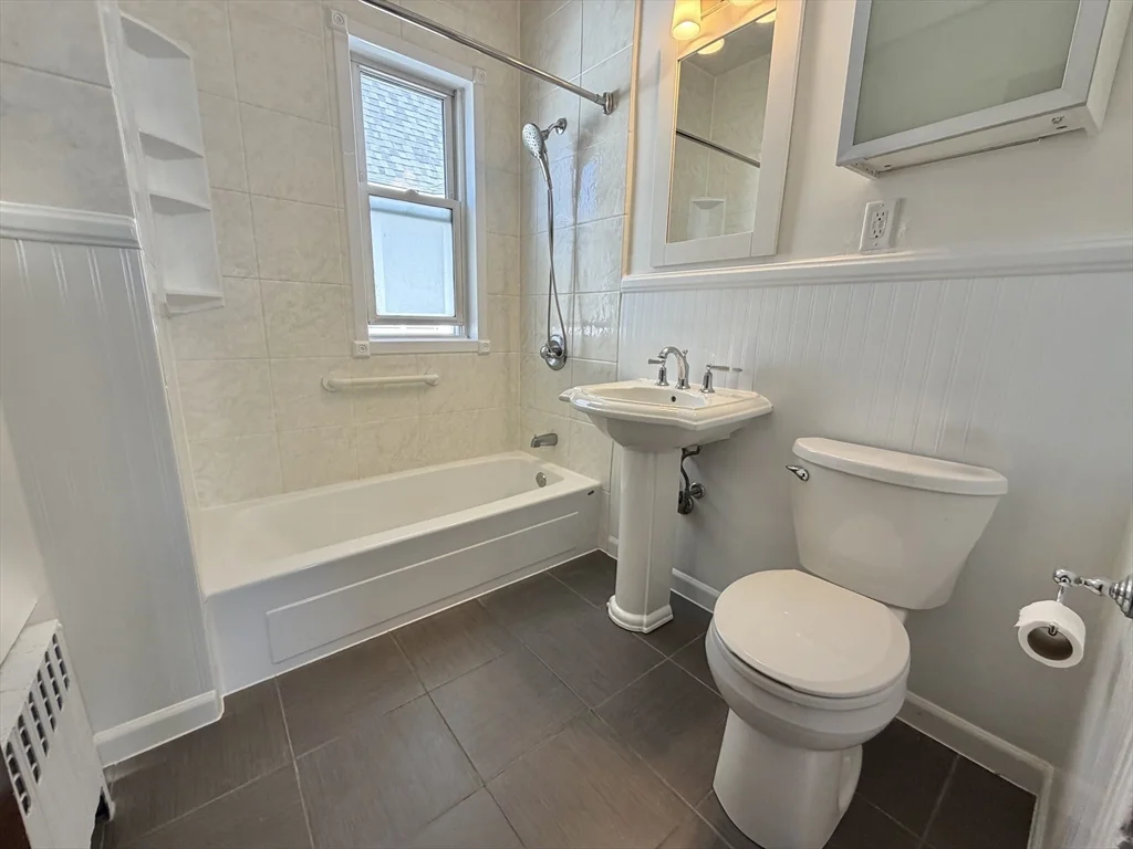 4 bed, 2 bath apartment for rent at 29 Woodrow Ave Unit 2, Nonantum — photo 22 of 41