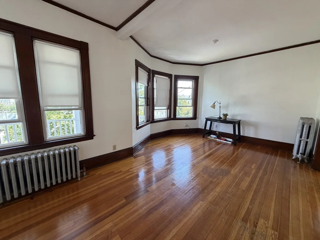 4 bed, 2 bath apartment for rent at 29 Woodrow Ave Unit 2, Nonantum — photo 5 of 41