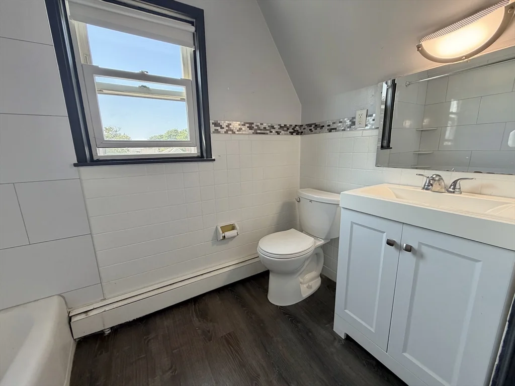 4 bed, 2 bath apartment for rent at 29 Woodrow Ave Unit 2, Nonantum — photo 26 of 41