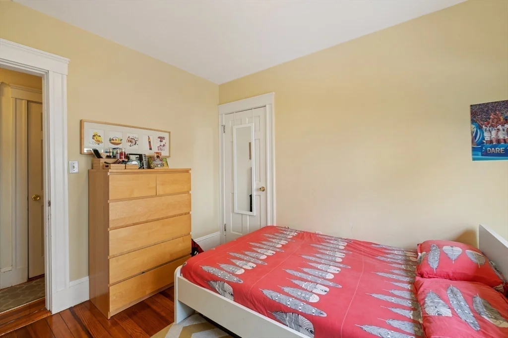 3 bed, 2 bath apartment for rent at 29 Worcester St Unit 1, Belmont — photo 21 of 25