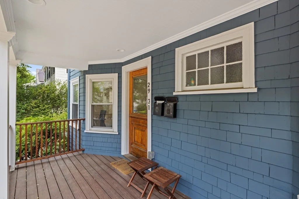 3 bed, 2 bath apartment for rent at 29 Worcester St Unit 1, Belmont — photo 2 of 25