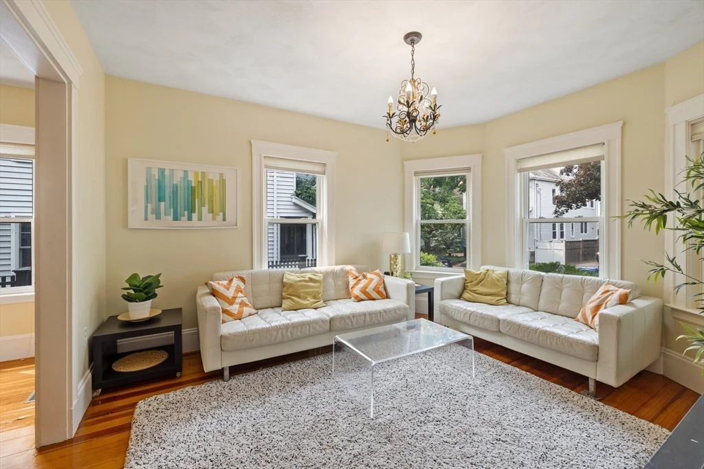 3 bed, 2 bath apartment for rent at 29 Worcester St Unit 1, Belmont — photo 12 of 25