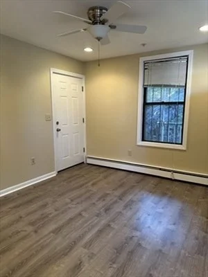 3 bed, 1 bath apartment for rent at 290-292 Chestnut St Unit 3, Lynn — photo 4 of 5
