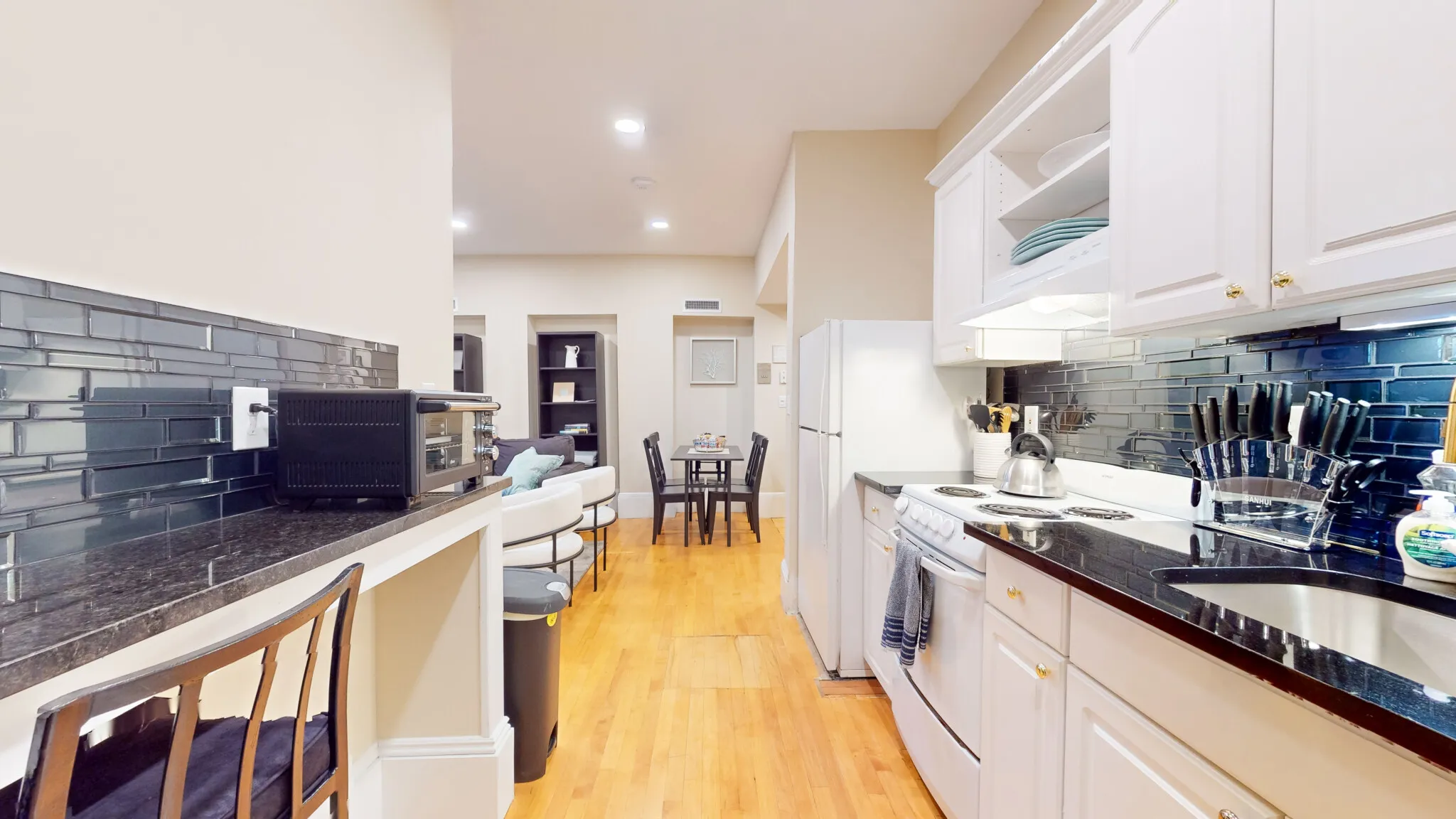 2 bed, 1 bath apartment for rent at 290 Beacon St Unit 3, Back Bay — photo 10 of 18