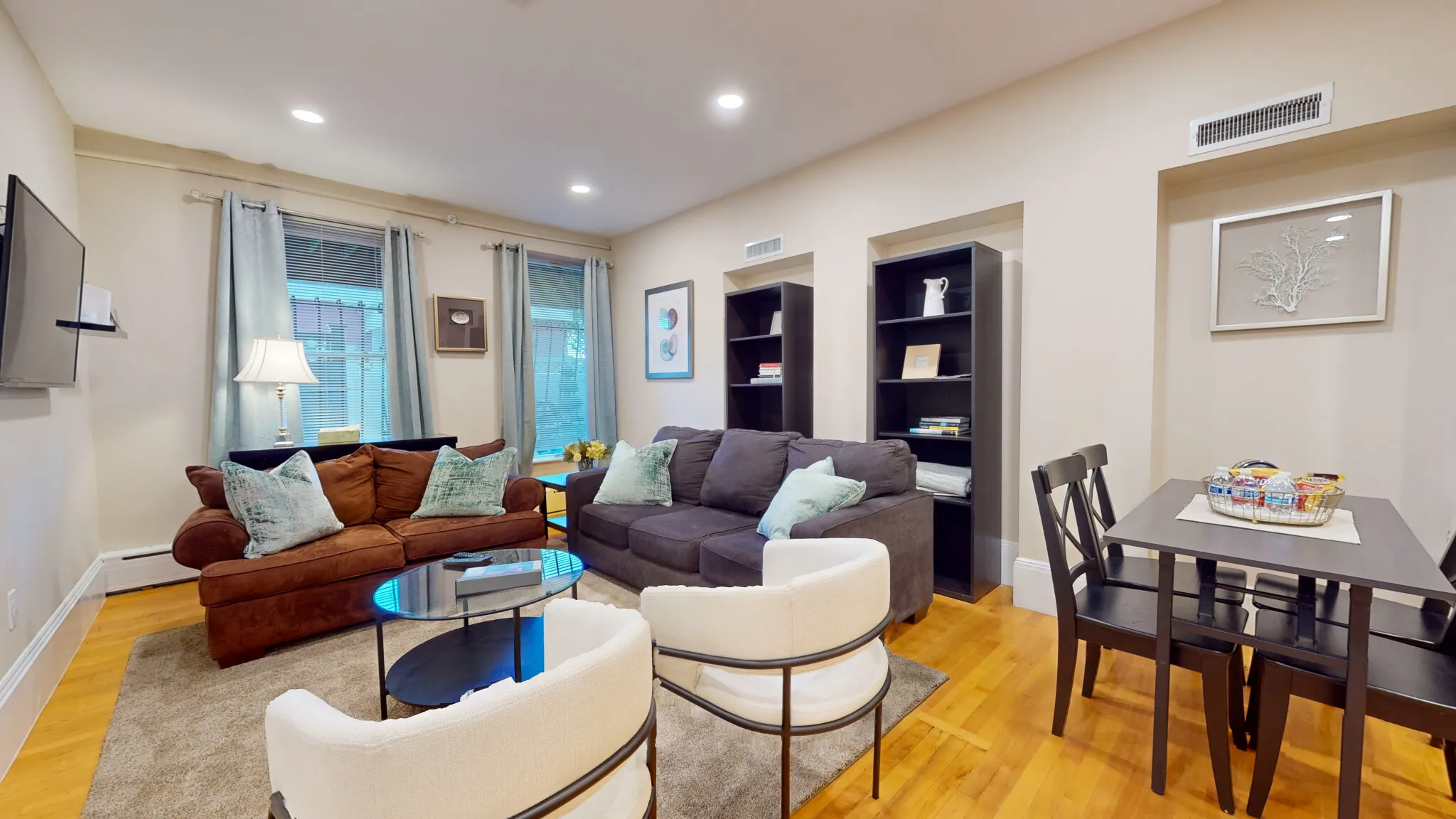 2 bed, 1 bath apartment for rent at 290 Beacon St Unit 3, Back Bay — photo 1 of 18