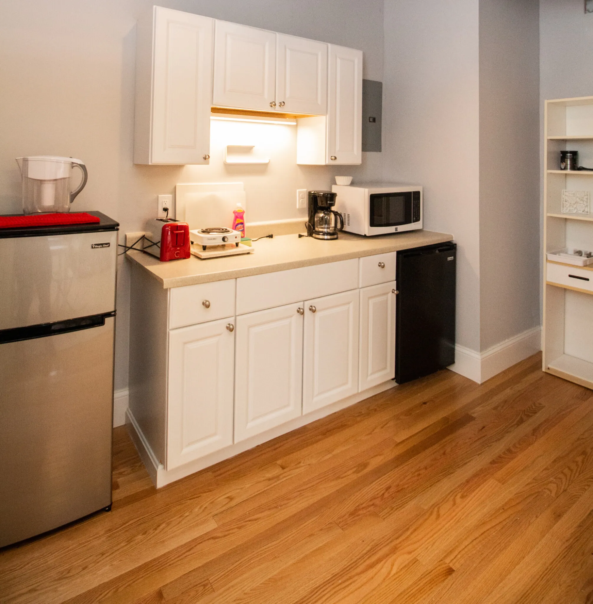 Studio bed, 1 bath apartment for rent at 290 Beacon St Unit 3B, Back Bay — photo 3 of 13