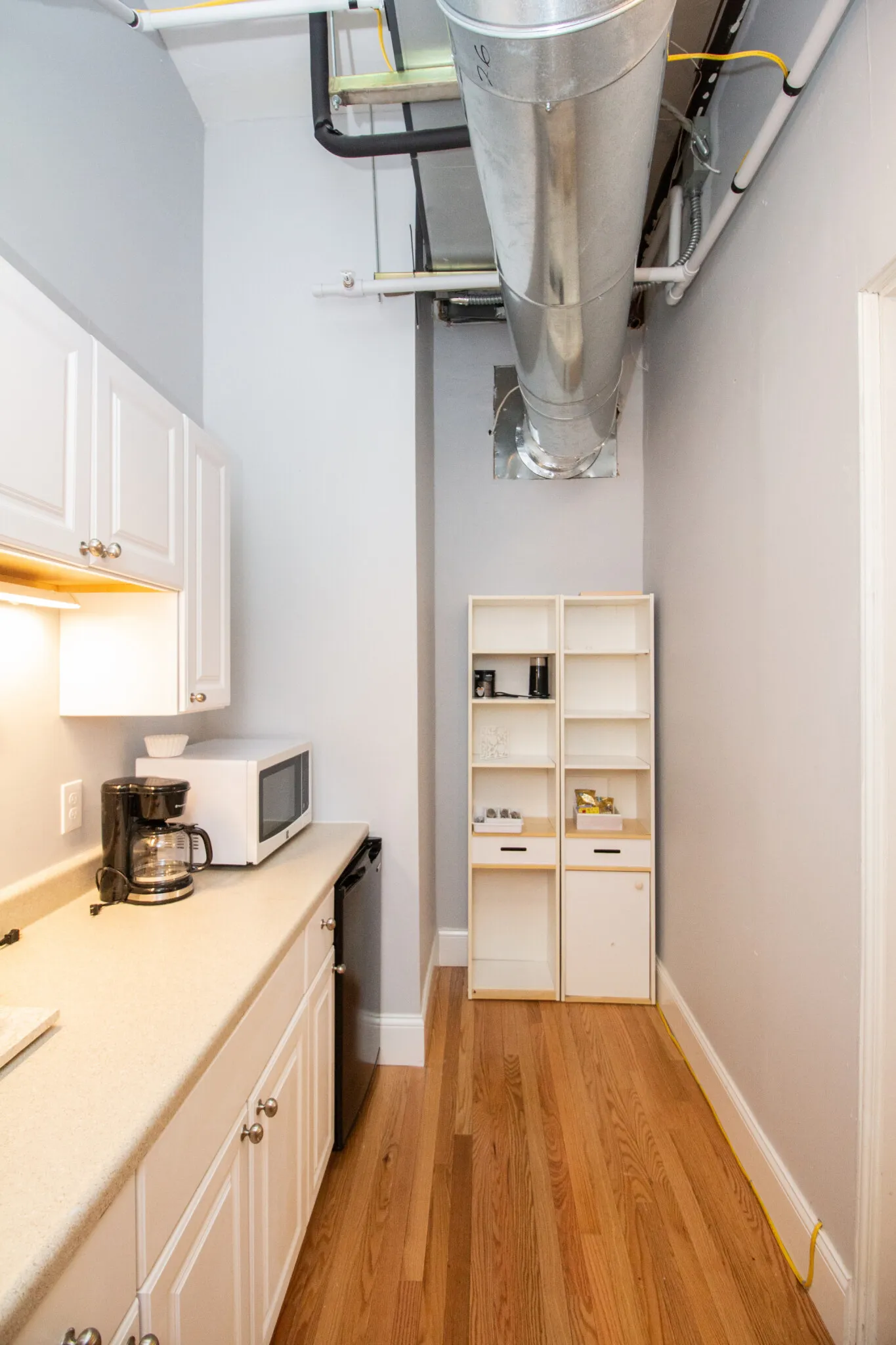 Studio bed, 1 bath apartment for rent at 290 Beacon St Unit 3B, Back Bay — photo 4 of 13