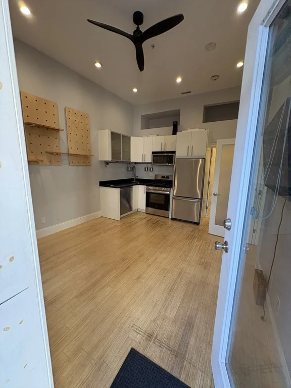 1 bed, 1 bath apartment for rent at 290 Columbus Ave Unit 5, South End — photo 4 of 16
