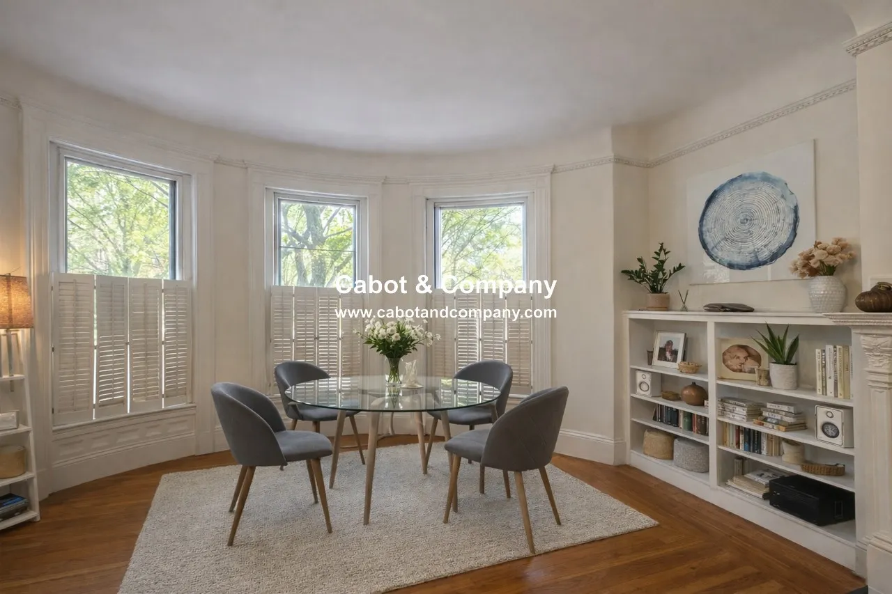 1 bed, 1 bath apartment for rent at 290 Commonwealth Ave Unit 1, Back Bay — photo 2 of 9