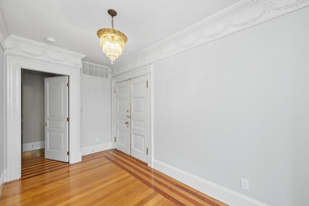 2 bed, 2 bath apartment for rent at 290 Commonwealth Ave Unit 13, Back Bay — photo 27 of 40