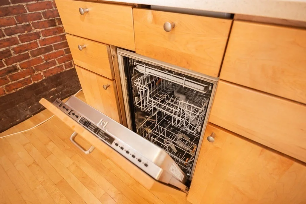Studio bed, 1 bath apartment for rent at 290 Commonwealth Ave Unit 20, Back Bay — photo 14 of 18