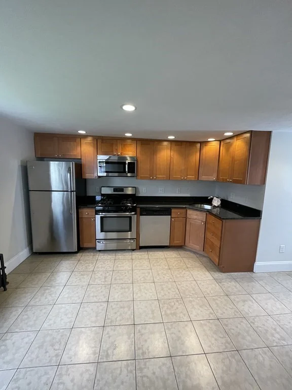 3 bed, 1 bath apartment for rent at 290 Copeland Unit SF, Quincy — photo 14 of 15
