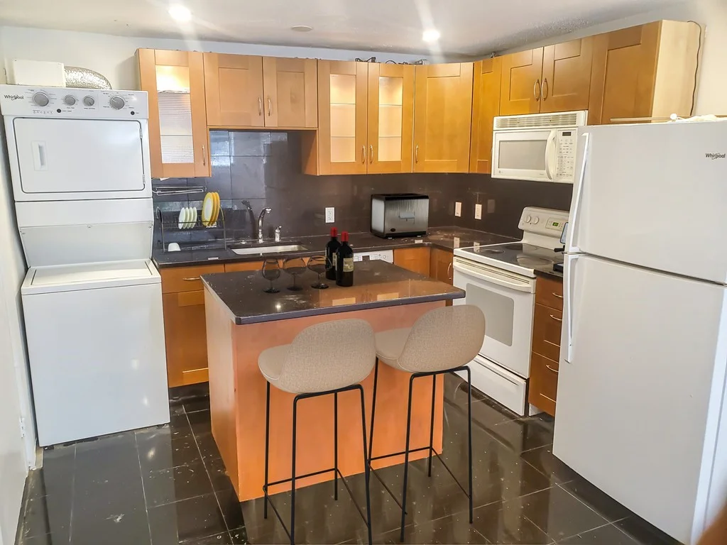 2 bed, 1 bath apartment for rent at 290 Corey Rd Unit 12, Brighton — photo 4 of 8