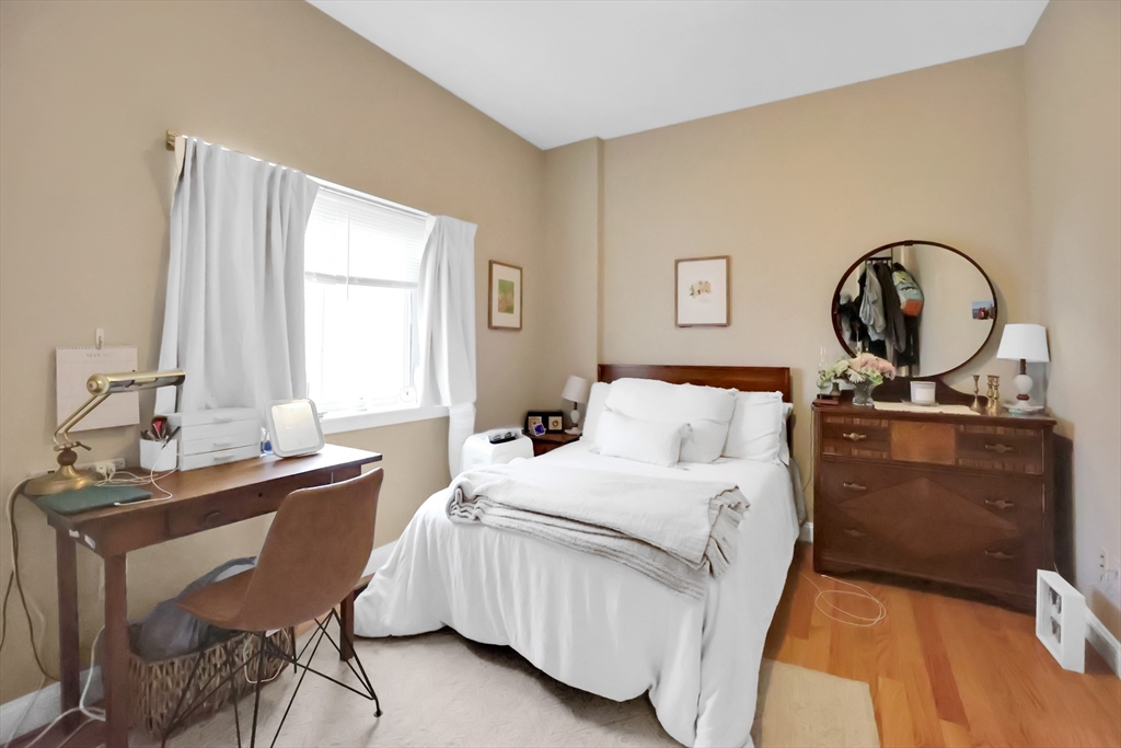 2 bed, 1 bath apartment for rent at 290 E 8th St Unit 8, South Boston — photo 9 of 11