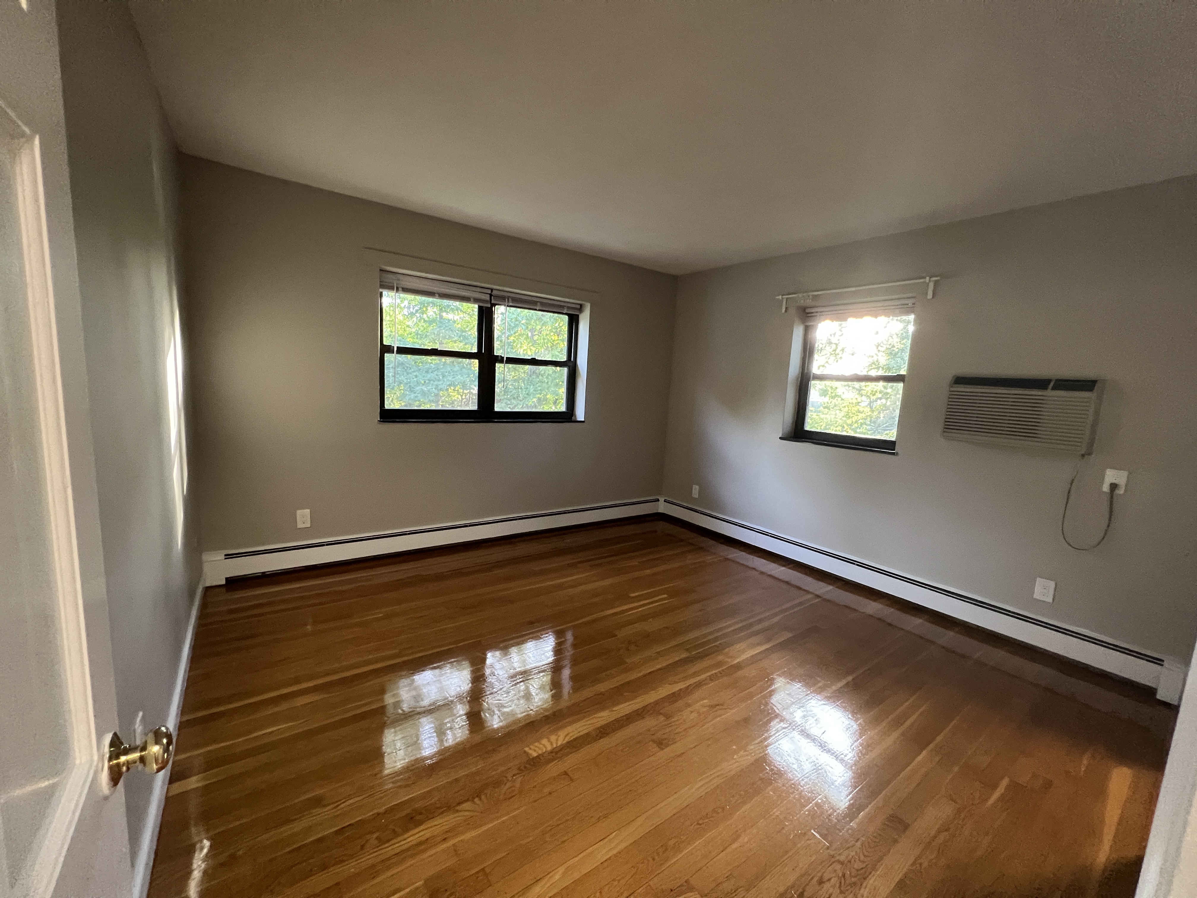 2 bed, 1 bath apartment for rent at 290 Grove St Unit 10, Auburndale — photo 7 of 15