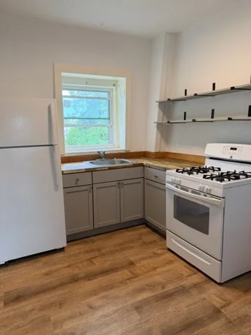 2 bed, 1 bath apartment for rent at 290 Lincoln St Unit 290, Allston