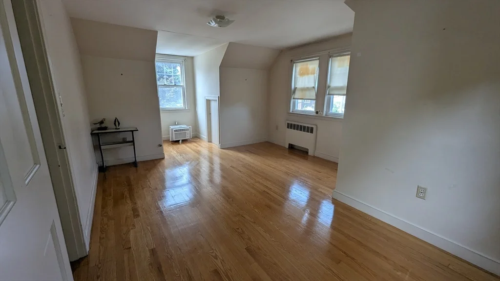 3 bed, 1 bath apartment for rent at 290 Milton St, Dedham — photo 14 of 19