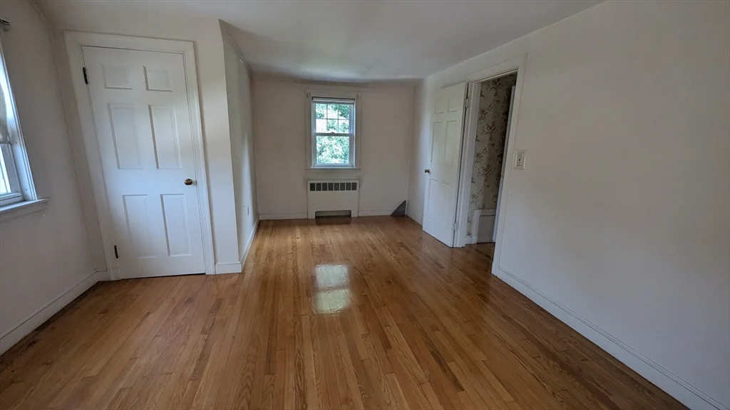 3 bed, 1 bath apartment for rent at 290 Milton St, Dedham — photo 15 of 19