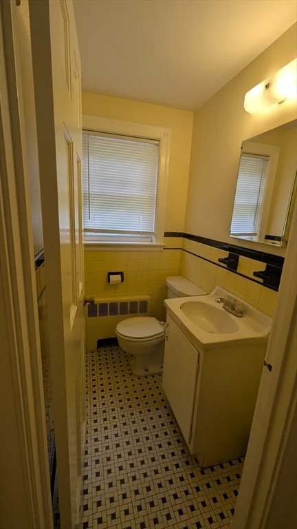 3 bed, 1 bath apartment for rent at 290 Milton St, Dedham — photo 10 of 19
