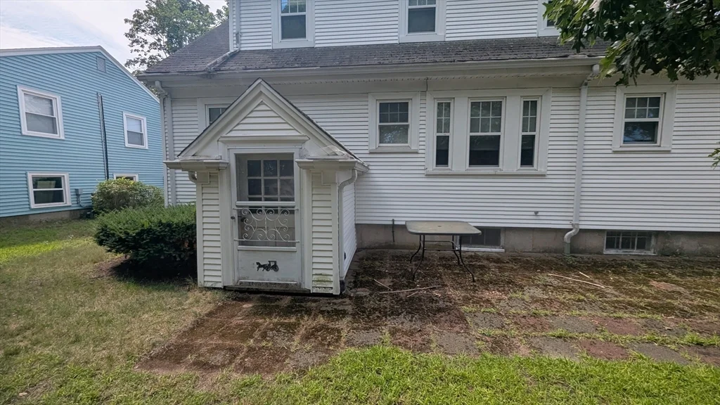 3 bed, 1 bath apartment for rent at 290 Milton St, Dedham — photo 18 of 19