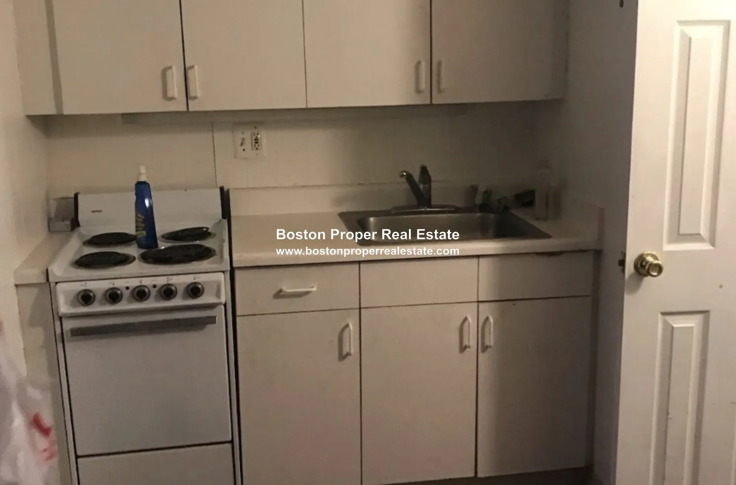Studio bed, 1 bath apartment for rent at 290 Newbury St Unit Rl, Back Bay — photo 3 of 3