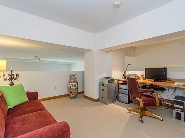 2 bed, 1 bath apartment for rent at 290 Pleasant St Unit 212, Watertown — photo 9 of 15