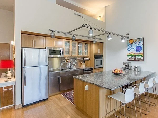 2 bed, 1 bath apartment for rent at 290 Pleasant St Unit 212, Watertown — photo 6 of 15