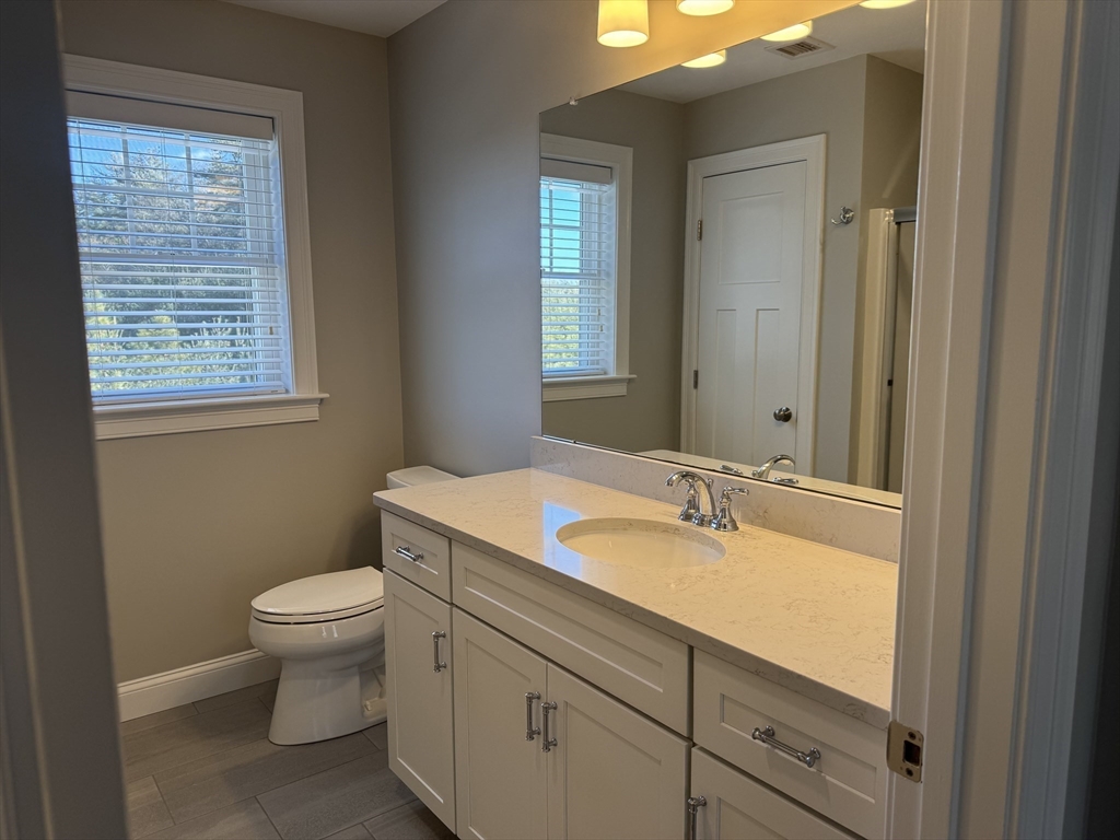 3 bed, 2 bath apartment for rent at 290 Thompson St Unit 1, Middleboro — photo 20 of 33