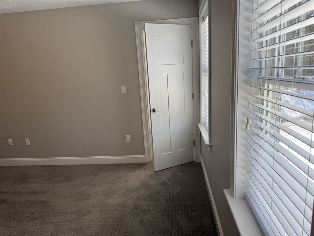 3 bed, 2 bath apartment for rent at 290 Thompson St Unit 1, Middleboro — photo 27 of 33