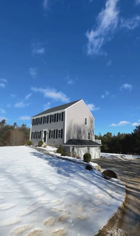3 bed, 2 bath apartment for rent at 290 Thompson St Unit 1, Middleboro