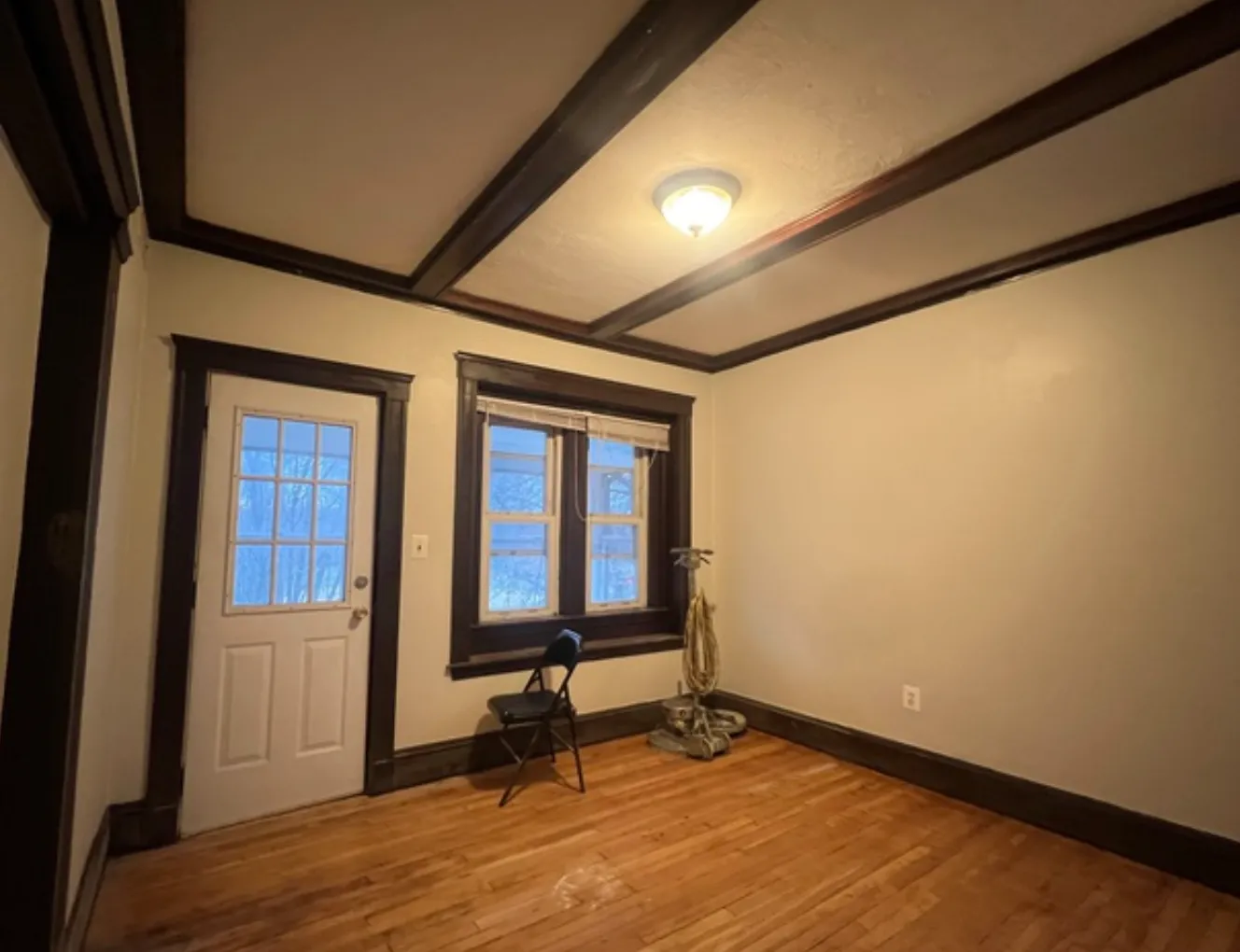 4 bed, 2 bath apartment for rent at 291 Alewife Brook Pkwy Unit 2, West Somerville — photo 3 of 10