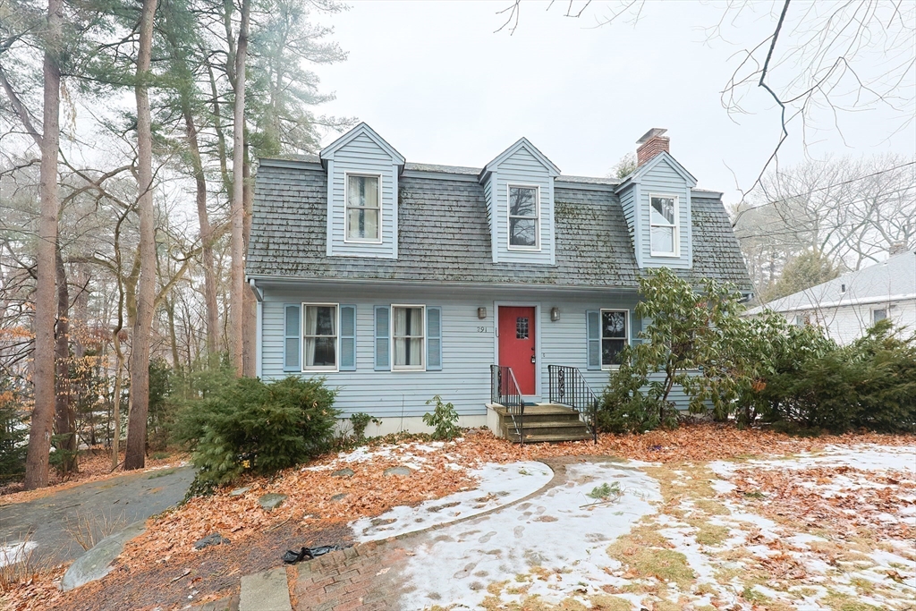 4 bed, 2 bath apartment for rent at 291 Central St, Framingham