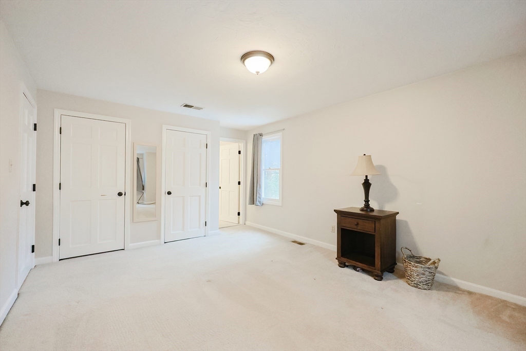 4 bed, 2 bath apartment for rent at 291 Central St, Framingham — photo 18 of 20
