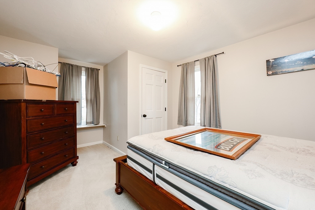 4 bed, 2 bath apartment for rent at 291 Central St, Framingham — photo 17 of 20