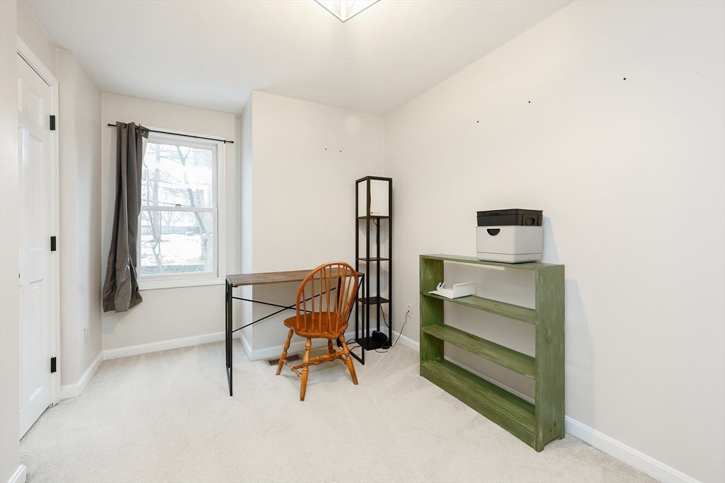 4 bed, 2 bath apartment for rent at 291 Central St, Framingham — photo 19 of 20
