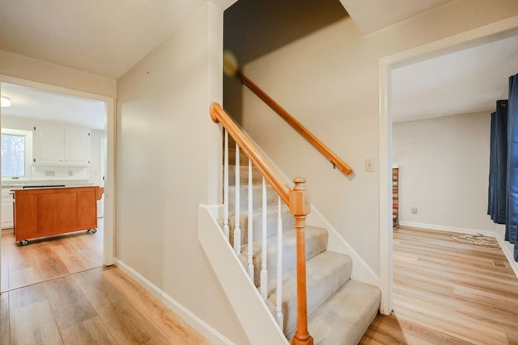 4 bed, 2 bath apartment for rent at 291 Central St, Framingham — photo 11 of 20