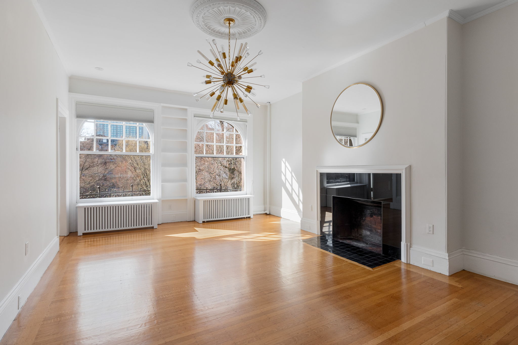 1 bed, 1 bath apartment for rent at 291 Commonwealth Ave Unit 4, Back Bay