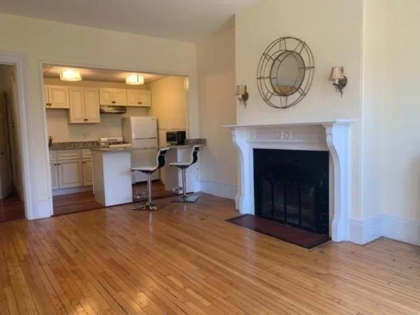1 bed, 1 bath apartment for rent at 291 Commonwealth Ave Unit 6, Back Bay — photo 4 of 12