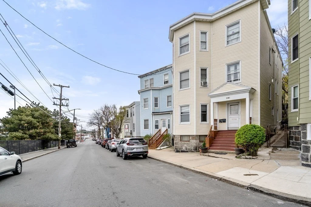 3 bed, 1 bath apartment for rent at 291 E Eagle Unit 2, East Boston — photo 10 of 11
