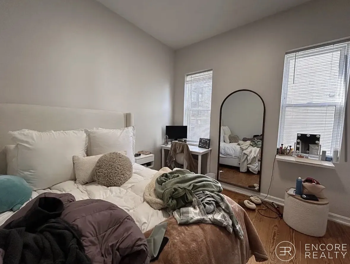 3 bed, 1 bath apartment for rent at 291 E St Unit 1, South Boston — photo 4 of 9