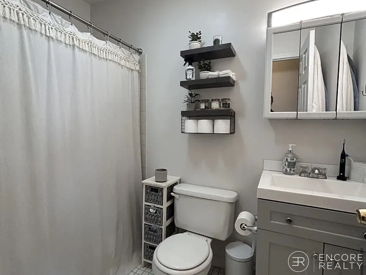 3 bed, 1 bath apartment for rent at 291 E St Unit 1, South Boston — photo 9 of 9