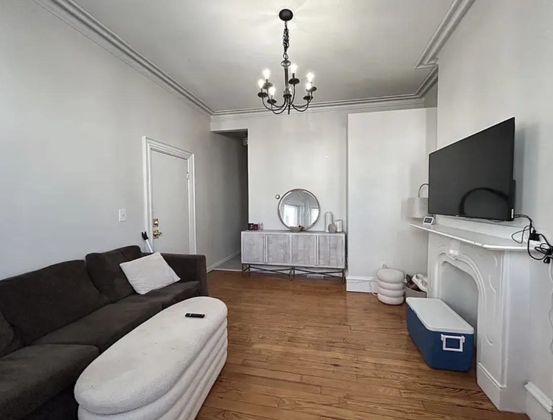 3 bed, 1 bath apartment for rent at 291 E St Unit 3, South Boston — photo 2 of 10